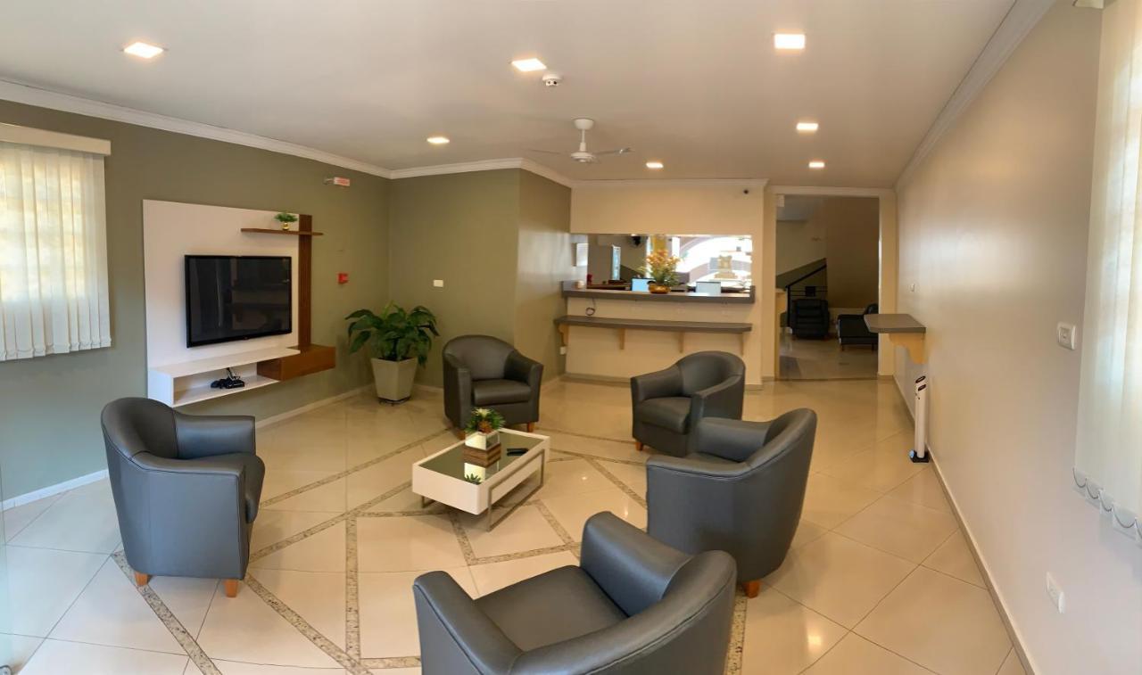 Kanoa Hotel Santo Antônio da Platina Екстериор снимка