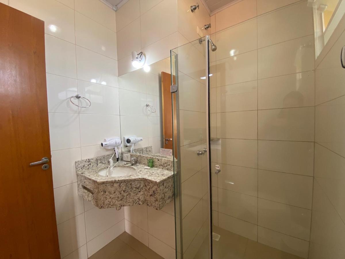 Kanoa Hotel Santo Antônio da Platina Екстериор снимка