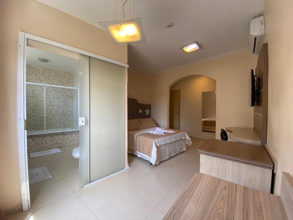 Kanoa Hotel Santo Antônio da Platina Екстериор снимка